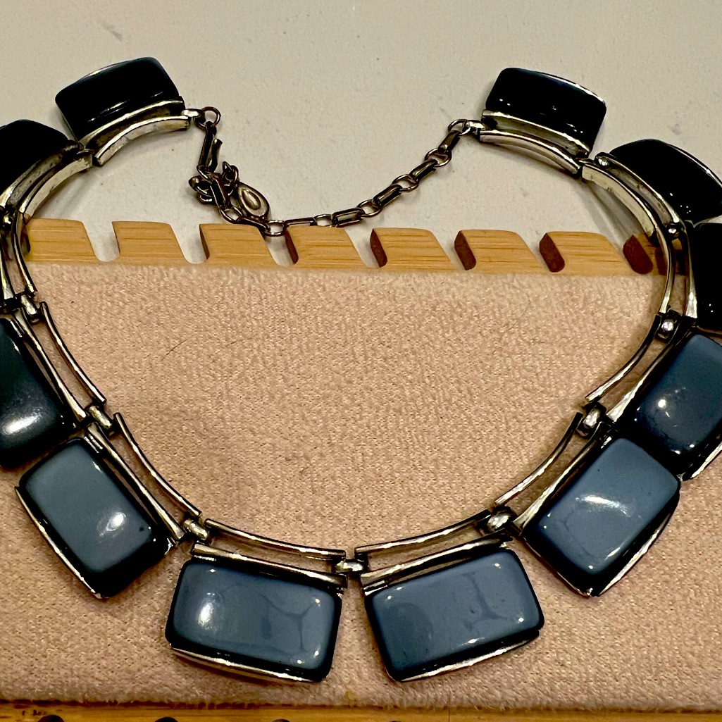 Vintage Lisner Thermoset Choker Link Necklace Dark Blue Moon Glow